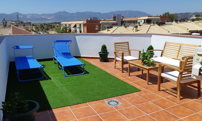 Campanillas Apartment | Apartment in Campanillas, 900 m from the PTA and 10 km from the center of Malaga.