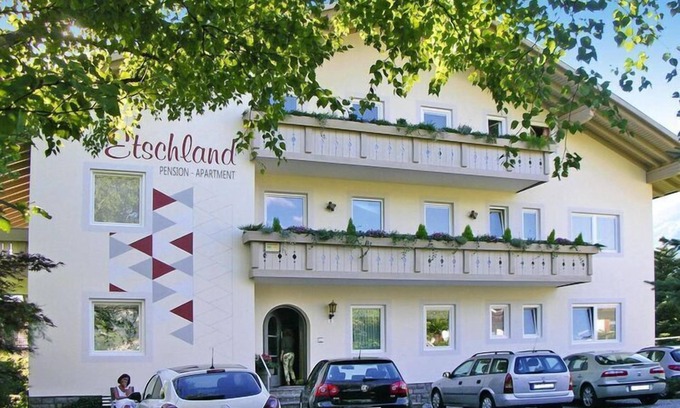 Tirolo Apartment | Apartment in Dorf Tirol near Spronser Lakes