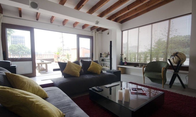 San Miguel Chapultepec Apartment | Apartment In Great Location. Ample And Comfortable. Fireplace And Terrace. Clean