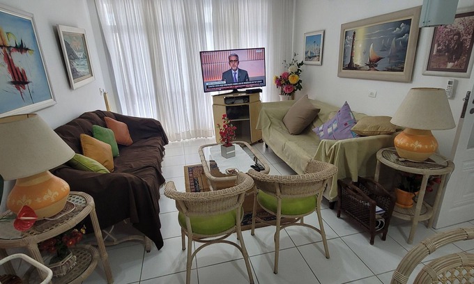 Pitangueiras Apartment | Apartment in Pitangueiras beach, Guaruja