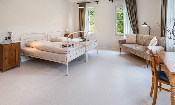 Gompelscheuer Apartment | Apartment 'Klassenzimmer' with Mountain View, Shared Terrace and Wi-Fi