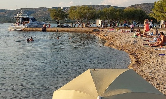 Jadrtovac Apartment | Apartment Luka