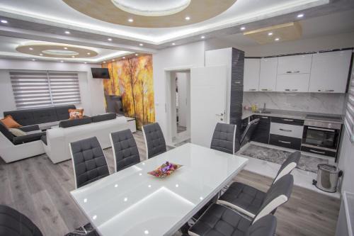 Tuzla Canton Apartment | Apartment LUX 2