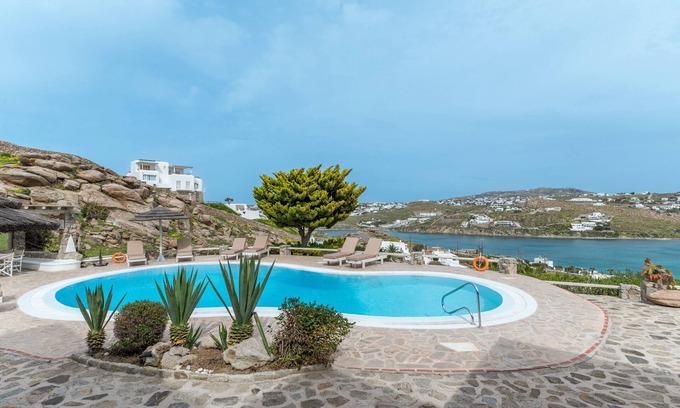 Kanalia Apartment | Apartment 'Myconian V' with Sea View, Wi-Fi and Air Conditioning