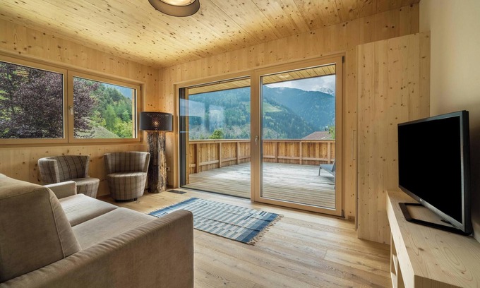 San Pancrazio Apartment | Apartment 'Naturapartments Alpreid Fichte' with Mountain View, Terraces & Wi-Fi