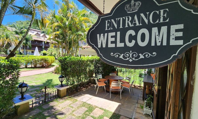 Nogueira Apartment | Apartment of the Lake in Itaipava, complete condo