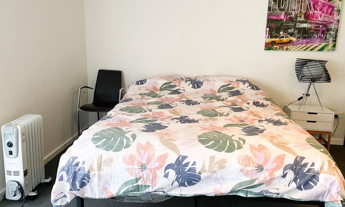 Castle Hill Apartment | Apartment on the Hill