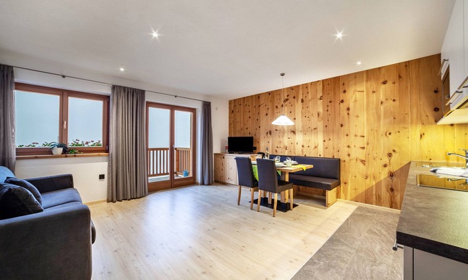 Ultimo Apartment | Apartment "Residence Kalchgruberhof - Lärche" with Mountain View, Shared Garden & Wi-Fi