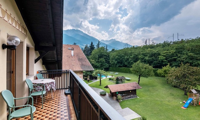 Silandro Apartment | Apartment 'Residence Schnatzhof D13' with Mountain View, Shared Pool and Wi-Fi