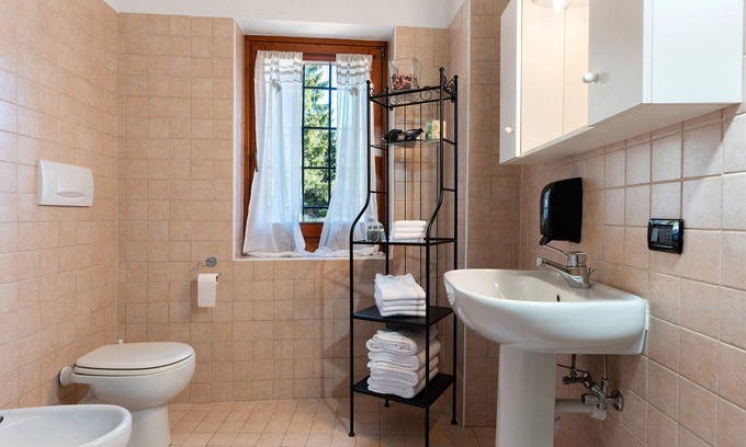 Almazzago Apartment | Apartment 'Ride Home 2' with Mountain View, Shared Garden and Wi-Fi