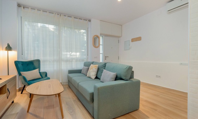 San Carlos-Tartessos Apartment | Apartment 'Ritual Sevilla' with Wi-Fi and Air Conditioning