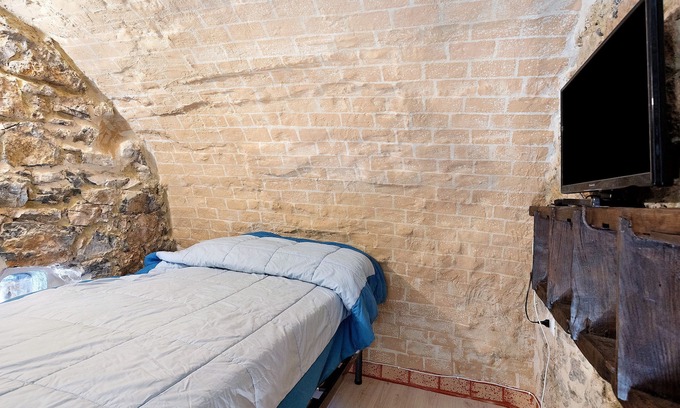 Ricco del Golfo di Spezia Apartment | Apartment 'Sentieri 5 Terre ' with Mountain View, Balcony and Wi-Fi