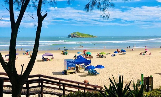 Centro Apartment | Apartment standing on the sand Imbituba -SC