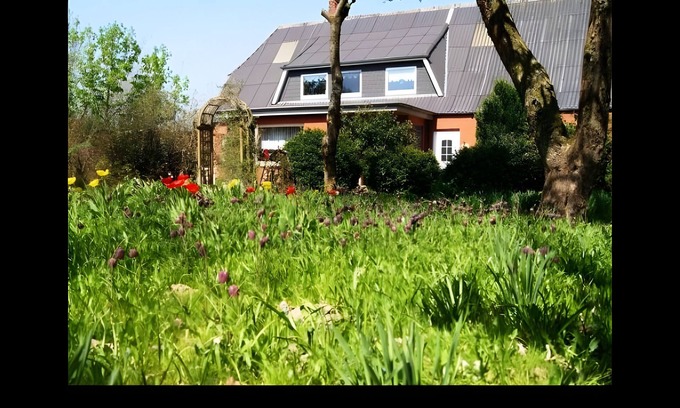 Neukirchen/Erzgeb Apartment | Apartment 'Strohboden' with Shared Terrace, Shared Garden and Wi-Fi