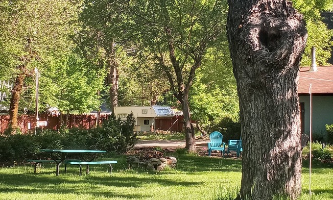 Happy Camp Apartment | Apartment