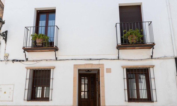 Old Town Apartment | Apartment with patio and wifi in the center of Ronda