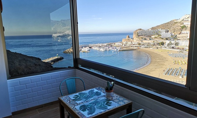 Puerto Rico Apartment | Apartment with pool, in Puerto Rico on the sea (100mt from the beach)