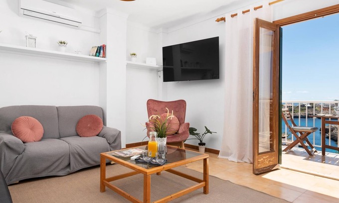 Portocolom Apartment | Apartment with Spectacular Ocean View in Portocolom