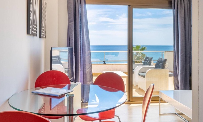 S'illot Apartment | Apartment with terrace by the beach with sea viewh - Antic 302