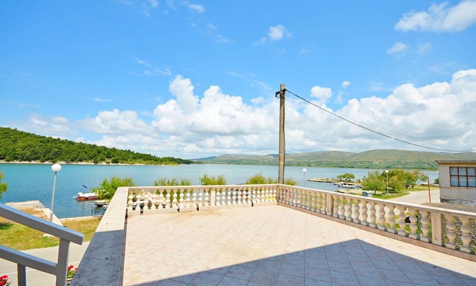 Jadrtovac Apartment | Apartments Vila Punta (10691-A1) - Jadrtovac