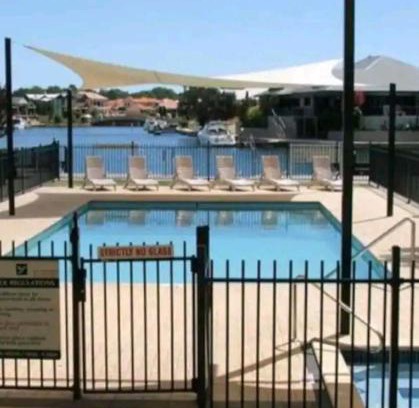 Halls Head Apartment | Apollo Quays Resort Studio apartment with Kitchenette and shared jetty