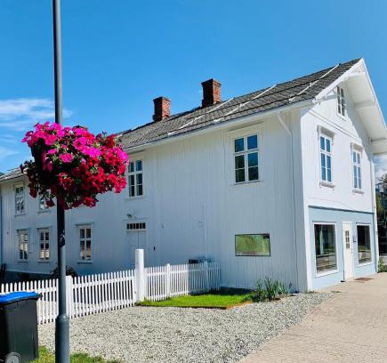 Nes Apartment | Apotekbygget