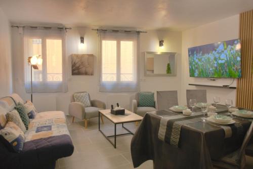 Prats-de-Mollo-la-Preste Apartment | Appartement Saintes Juste et Ruffine centre ancien