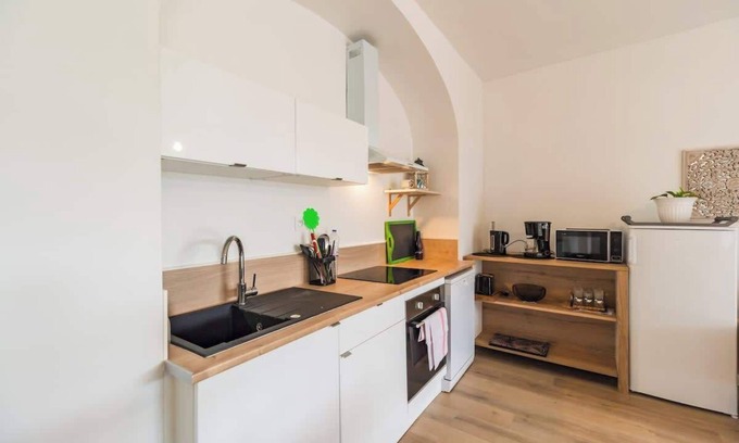 Guingamp Apartment | Appartement avec veranda et 3 chambres, Guingamp
