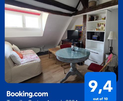 Quartier de la Place-Vendome Apartment | Appartement Cœur de Paris avec vue sur les toits