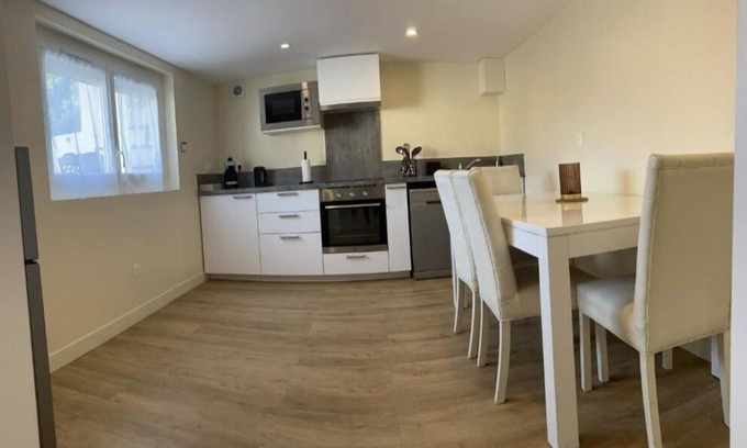 Pontault-Combault Apartment | Appartement Cosy à 25 Minutes de Paris - F2