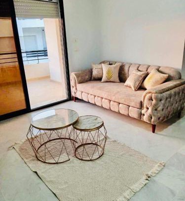 Sqanes Apartment | Appartement la falaise