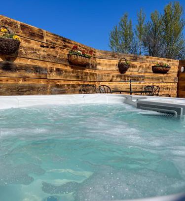 Scalby House | Applegrove Country Park, Scarborough with Private Hot Tubs