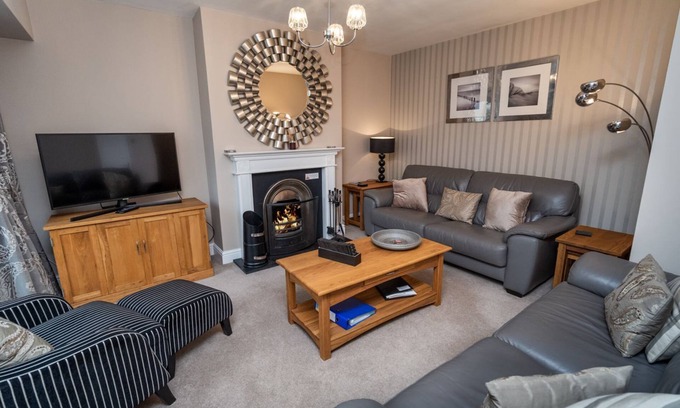 Portinscale Cottage | Appletree - a house that sleeps 6 guests in 3 bedrooms