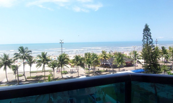 Tupi Apartment | Apt foot in the sand 2 bedrooms (1 suite) - great location