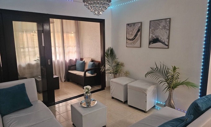 Santo Domingo Apartment | Apt in Santo Domingo, 3 bed, 2 free parks, WIFI/Close to the American embassy.