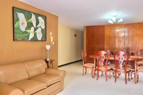 Chacao Apartment | Apto en Los Palos Grandes Edf Anacoco