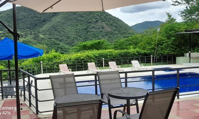 Apulo House | Apulo casa grande y confortable