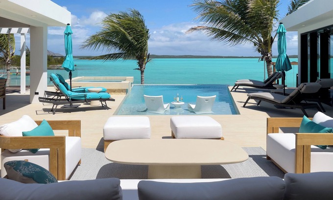 Ocean Point Villa | Aqua Serenity , 4 Bedroom , 5 Bathroom Beachfront Luxury Villa