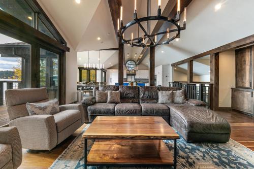 Carnelian Bay House | Aqua Vista Lakefront Estate by Tahoe Getaways - 6 BR in Carnelian Bay w Buoy, Pier & Game Room