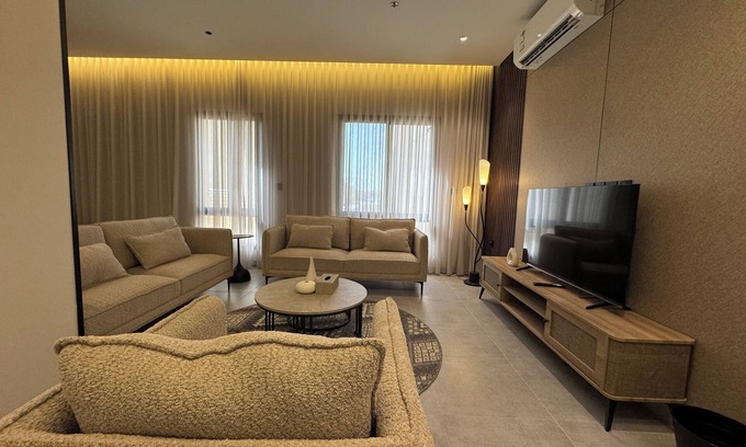 Riyadh Apartment | Arabian Nights - Modern 3BR Apt in Riyadh