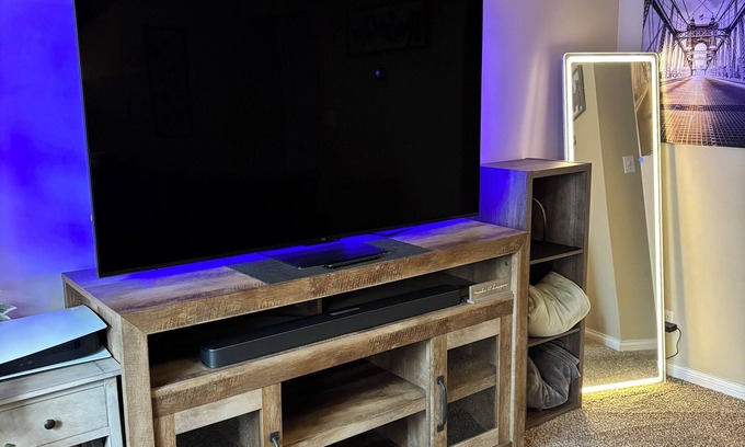 Evansville Condo | Arcade With Charming 2-Bedroom Condo In Evansville W/WiFi, AC & Patio!