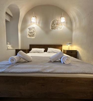 Katarraktis Apartment | Arch Residence, studio 1, Apothika