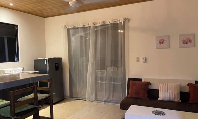 El Guapote House | Arena House