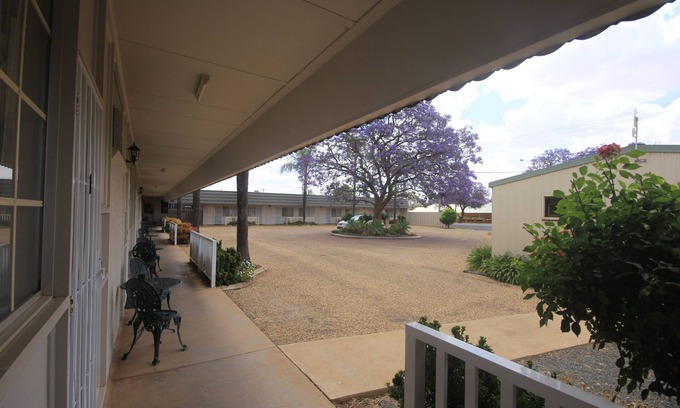 Temora Hotel | Aromet Motor Inn