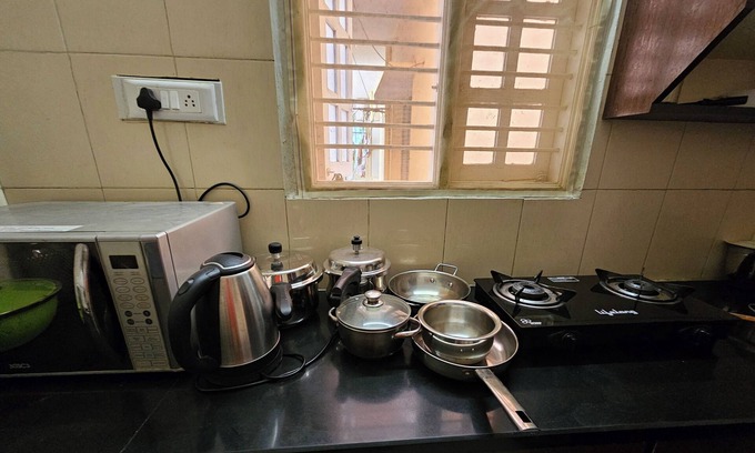 Kanaka Nagar Apartment | Art house luxury service apartments