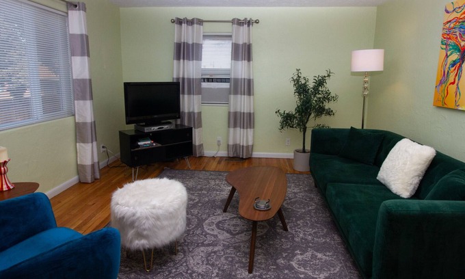 Trinidad Cottage | Art Inspired Cottage just 1 block from Main Street