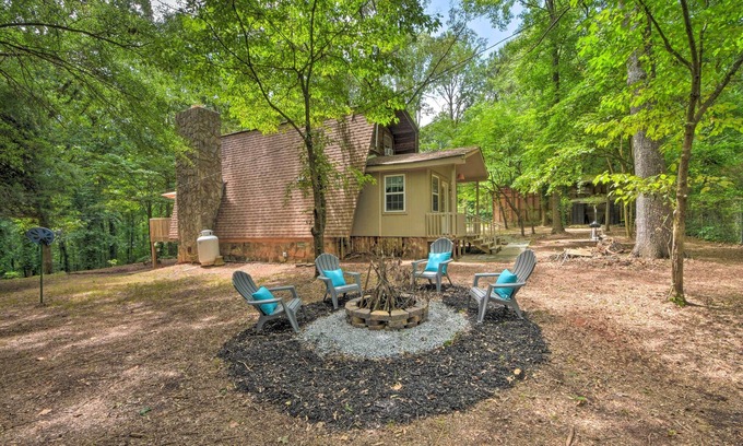 Gumlog Cabin | Artist's A-Frame Cabin w/New Interior + Deck