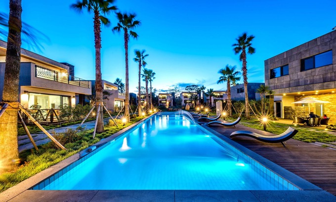 Jongdal-ri Apartment | Arts Spa & Poolvilla