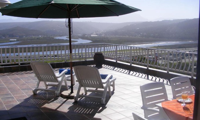 Great Brak River House | At 29 Columba