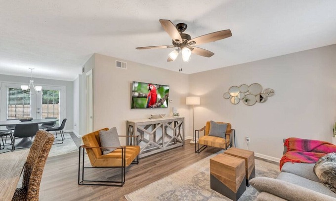 Austell House | ATH - Austell - 2BR - Pet Friendly - Fenced (2304)